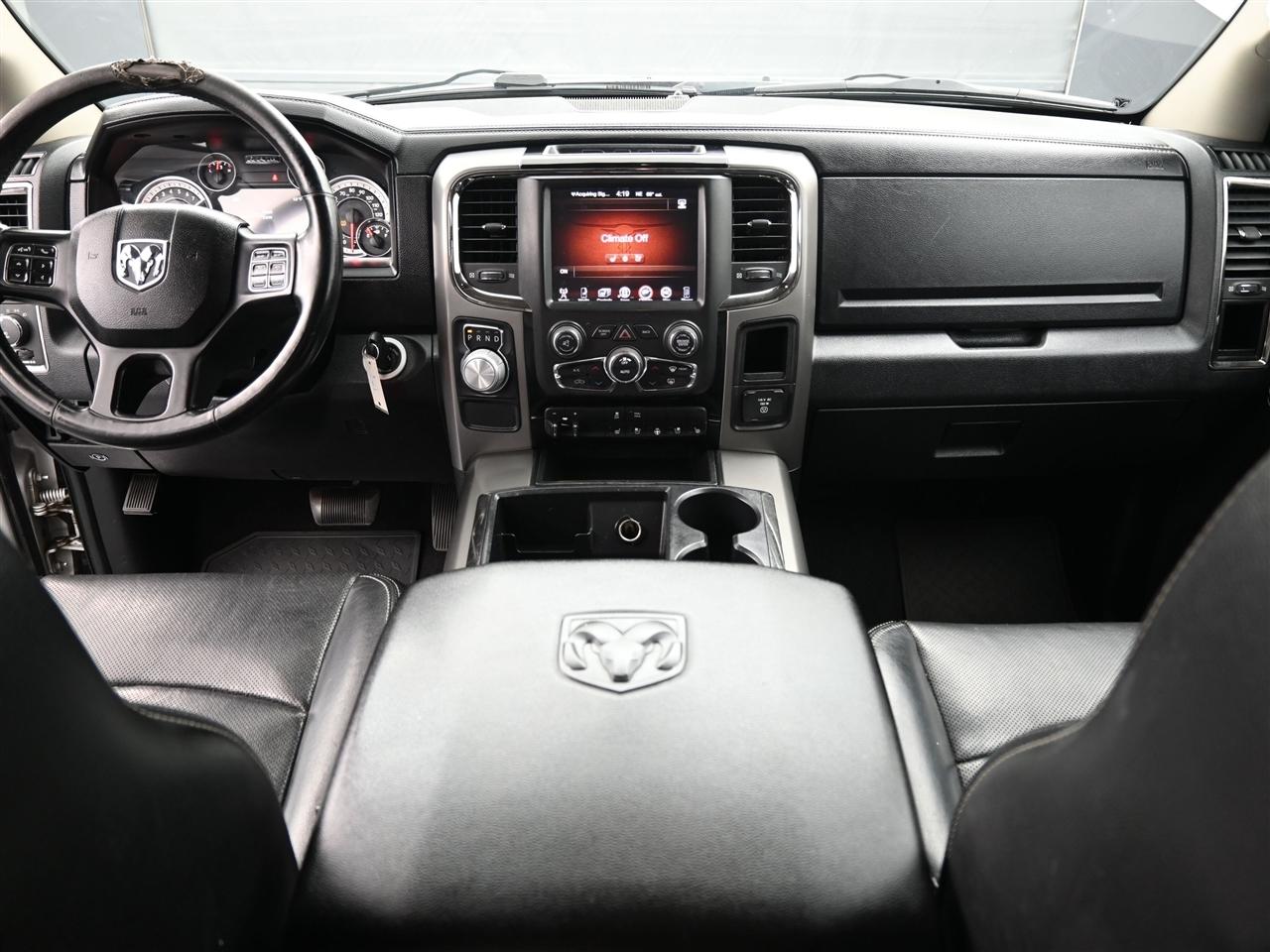 RAM 1500 Sport Quad Cab 2WD 2014