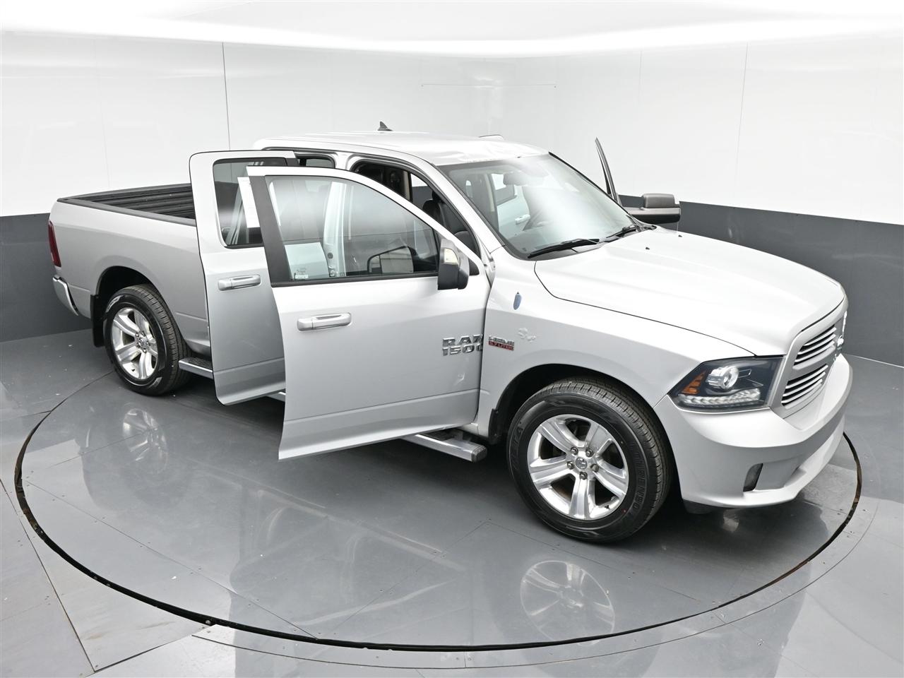 RAM 1500 Sport Quad Cab 2WD 2014