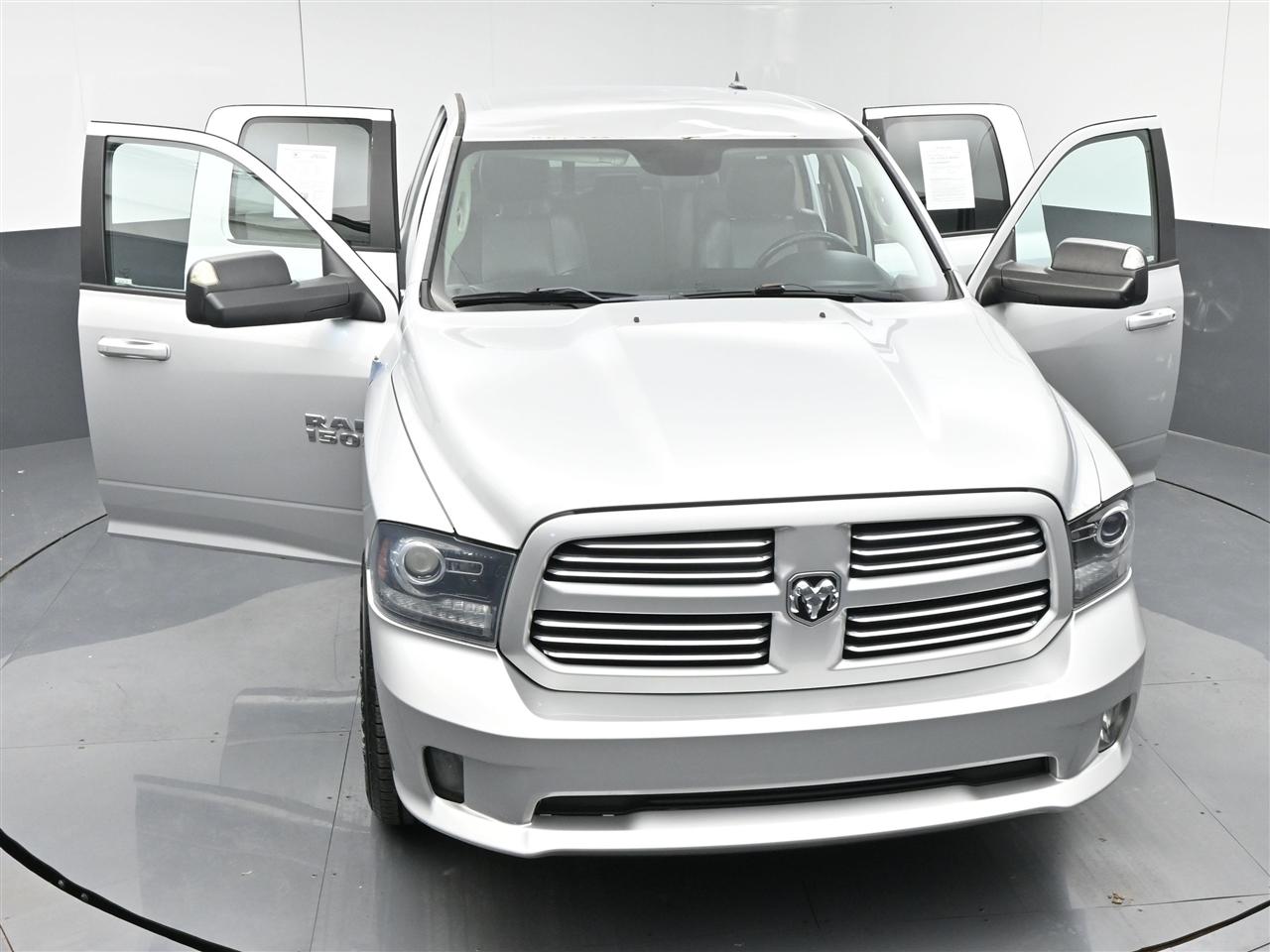 RAM 1500 Sport Quad Cab 2WD 2014