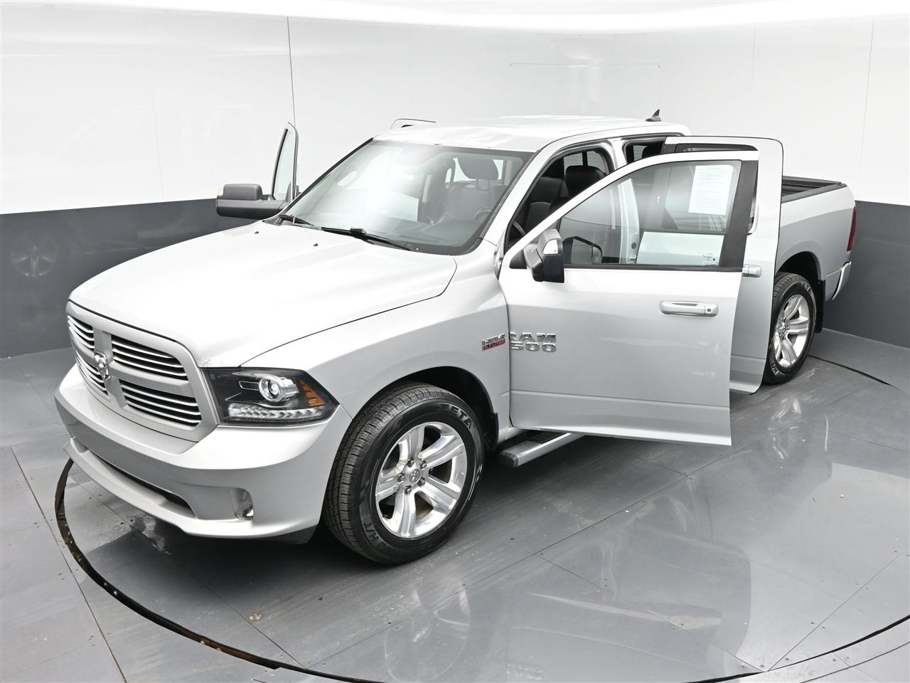 RAM 1500 Sport Quad Cab 2WD 2014