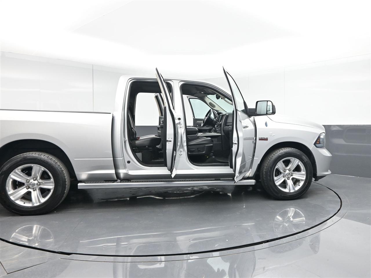 RAM 1500 Sport Quad Cab 2WD 2014