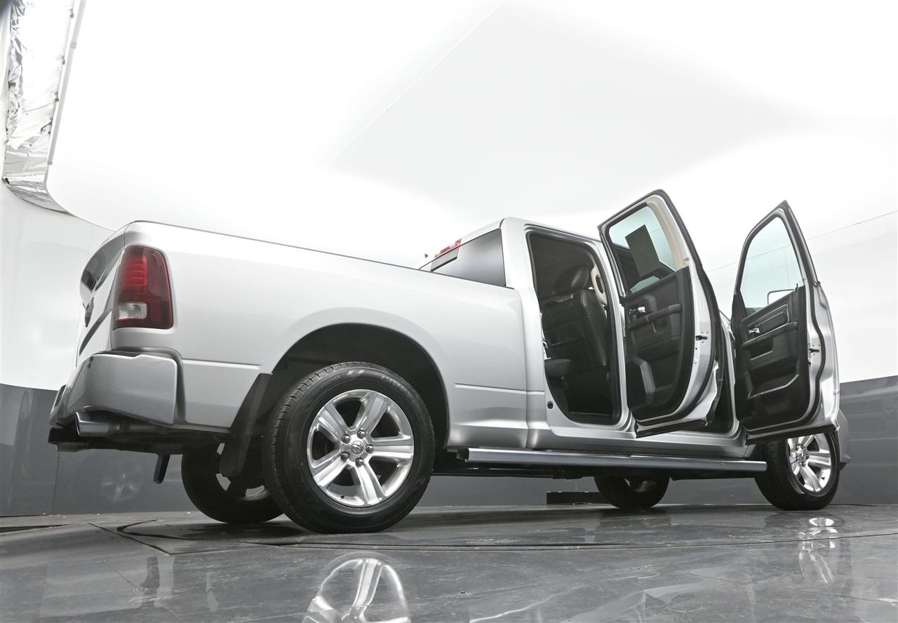 RAM 1500 Sport Quad Cab 2WD 2014