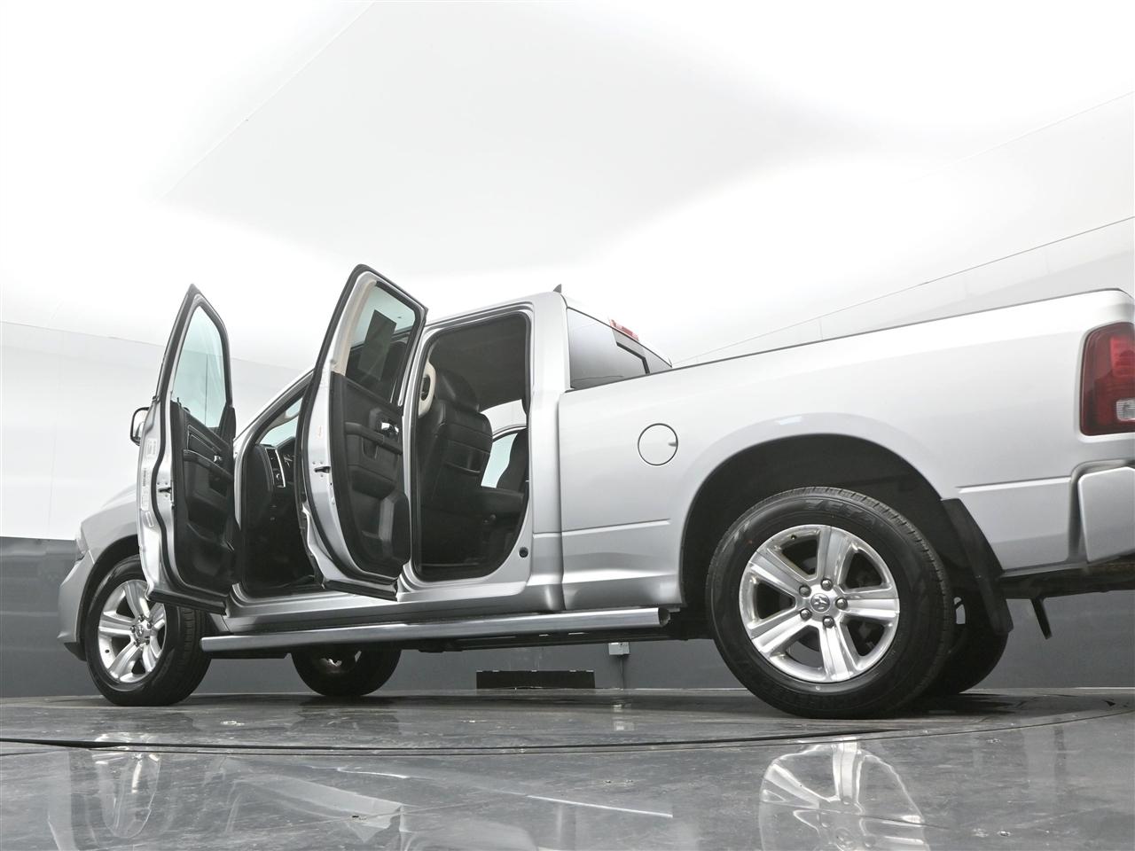 RAM 1500 Sport Quad Cab 2WD 2014