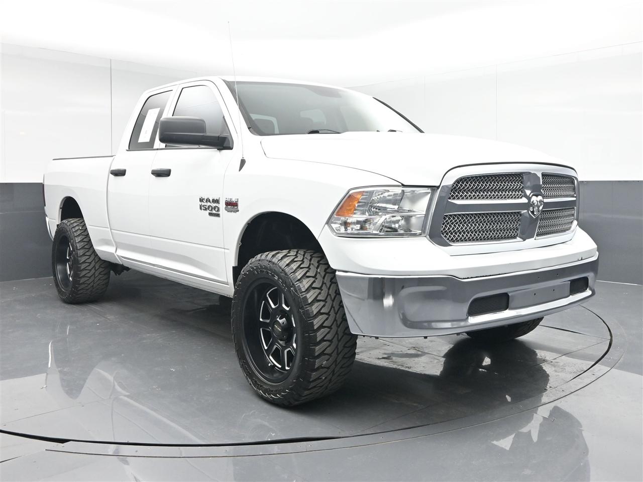 RAM 1500 Classic Tradesman Quad Cab 4WD 2019