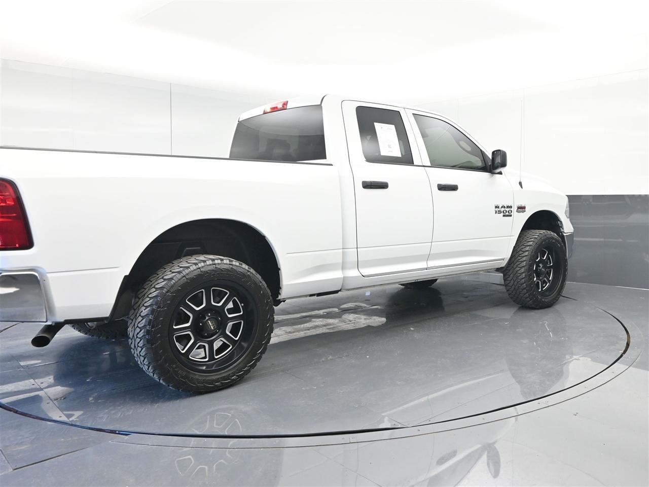 RAM 1500 Classic Tradesman Quad Cab 4WD 2019