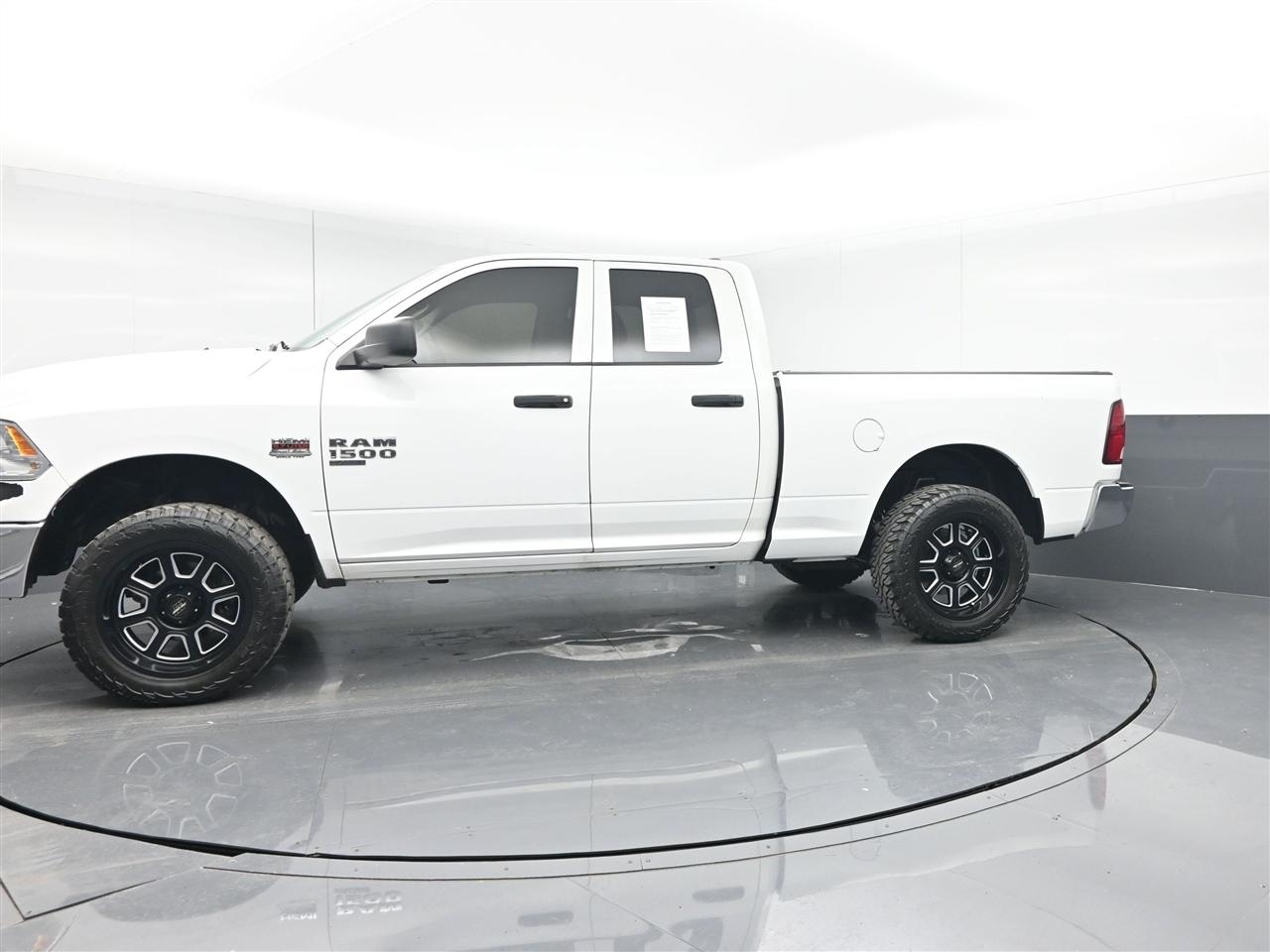 RAM 1500 Classic Tradesman Quad Cab 4WD 2019