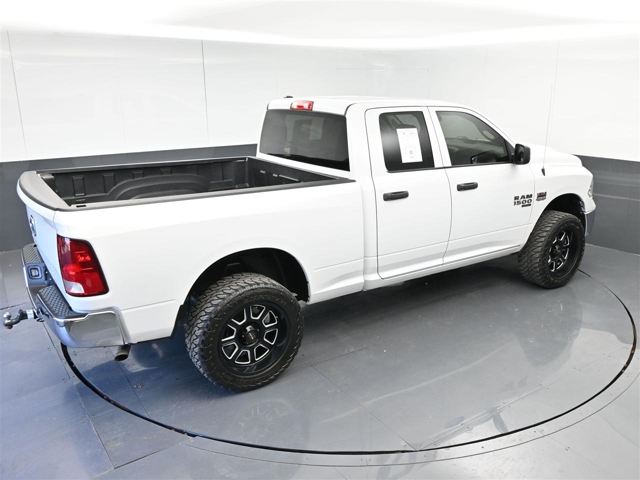 RAM 1500 Classic Tradesman Quad Cab 4WD 2019