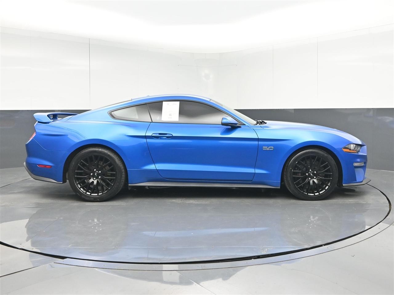 Ford Mustang GT Premium Coupe 2019