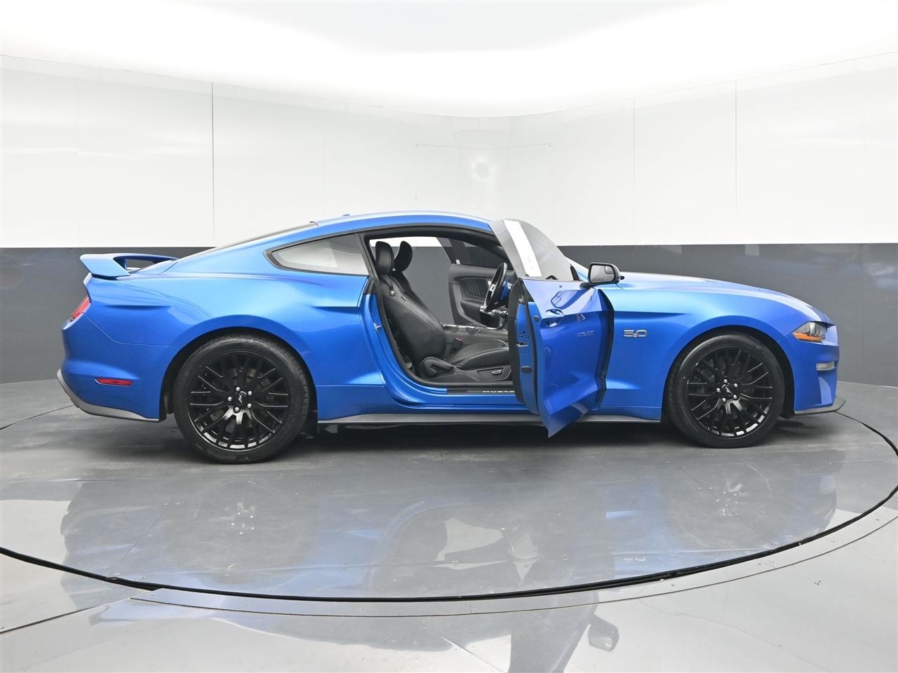 Ford Mustang GT Premium Coupe 2019