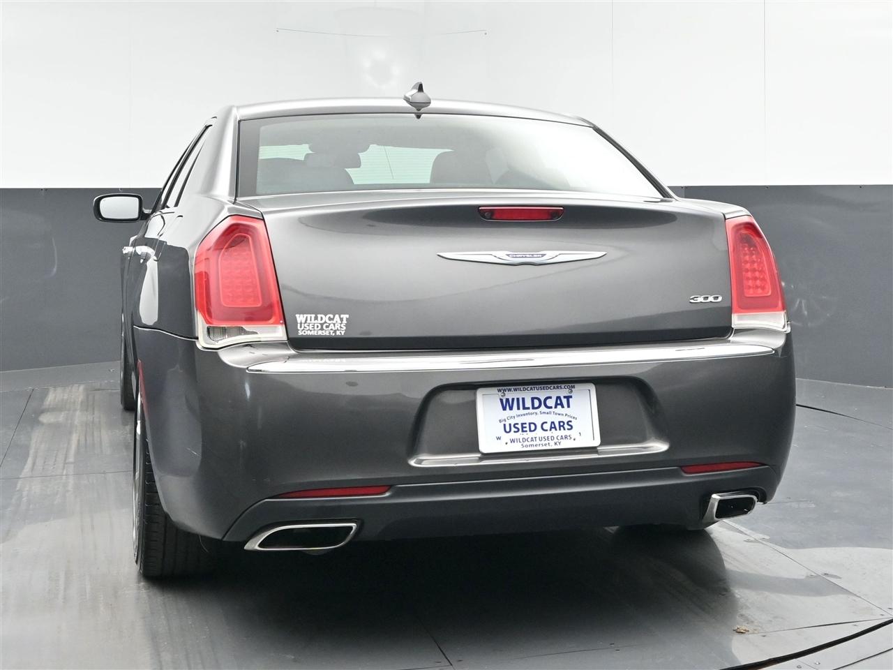 Chrysler 300 Limited RWD 2020