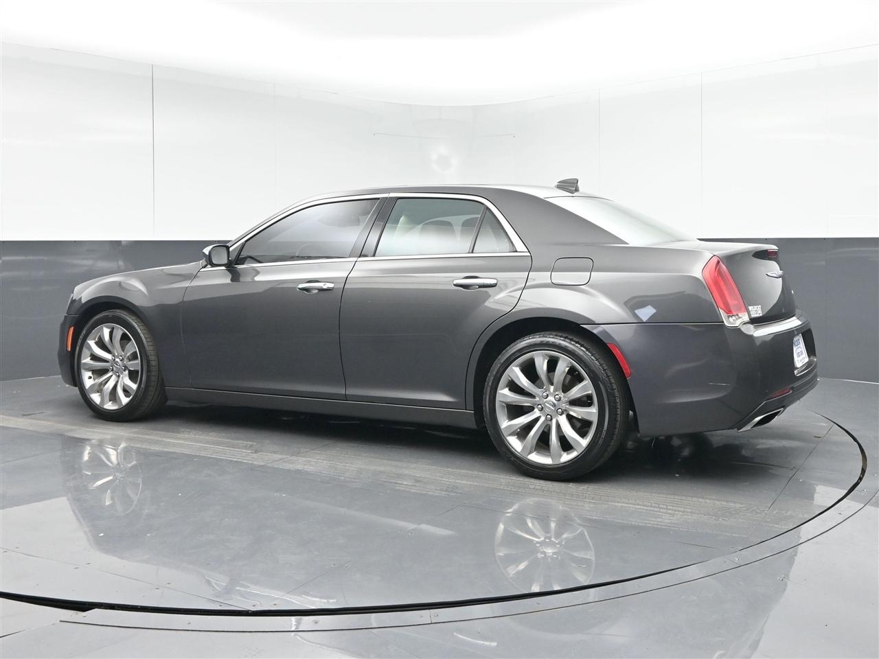 Chrysler 300 Limited RWD 2020