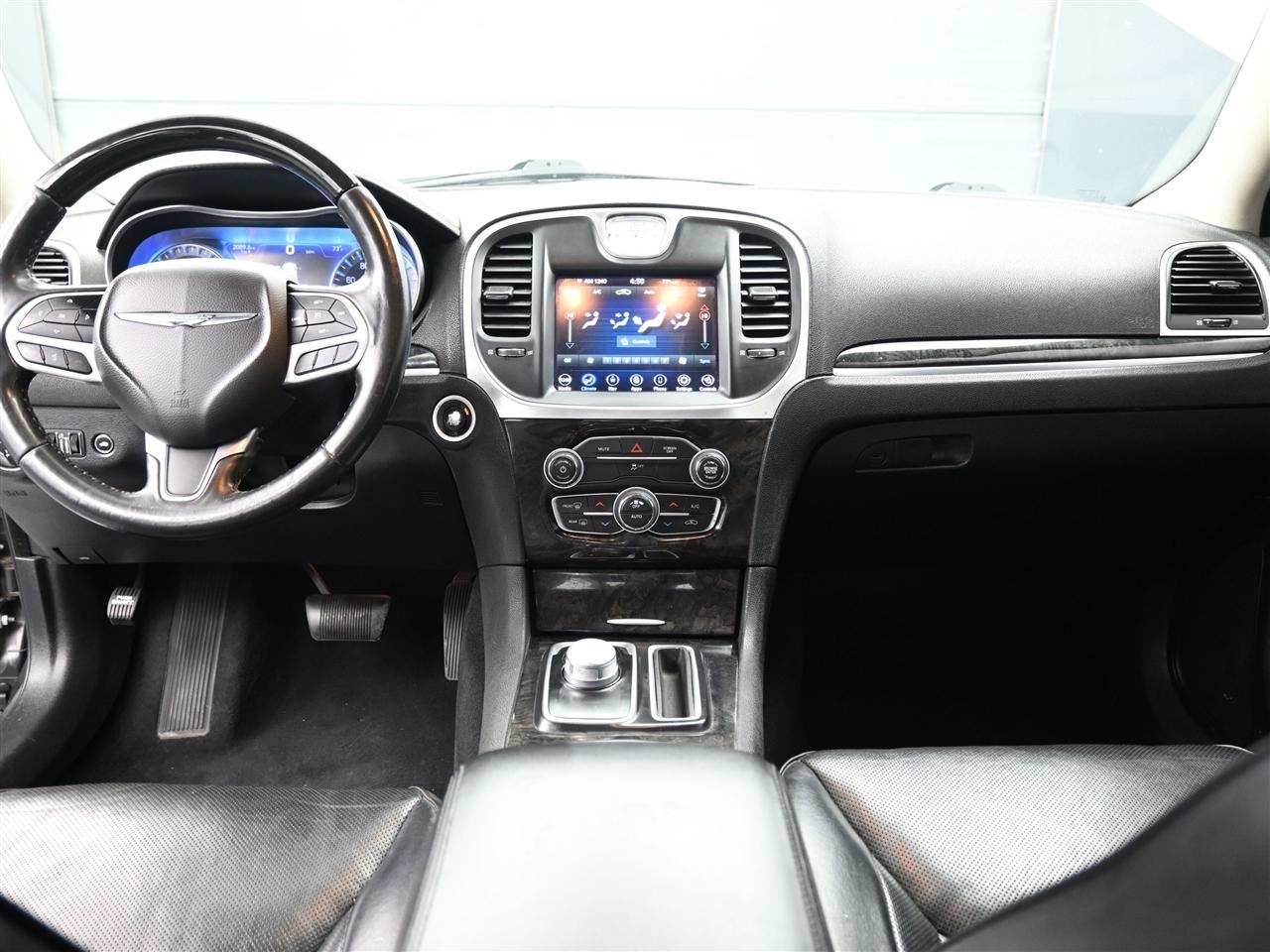 Chrysler 300 Limited RWD 2020