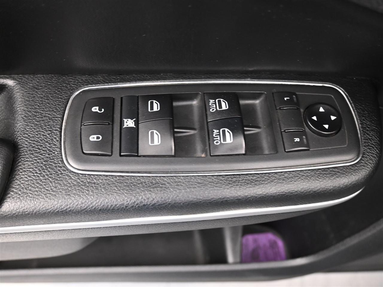 Chrysler 300 Limited RWD 2020