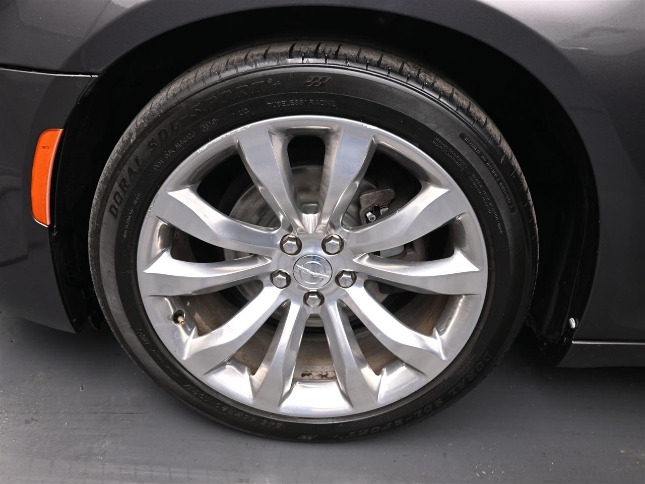 Chrysler 300 Limited RWD 2020