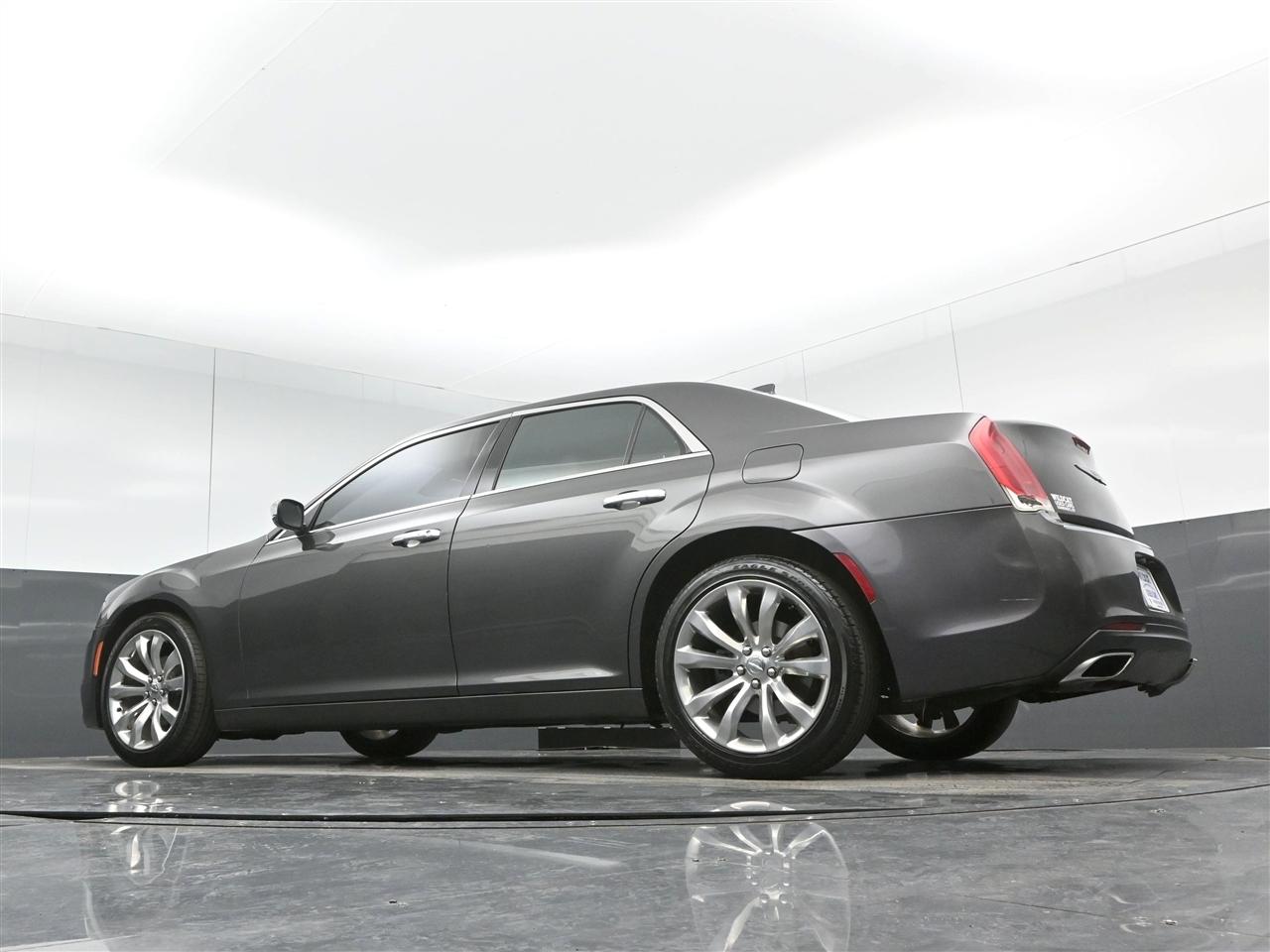 Chrysler 300 Limited RWD 2020