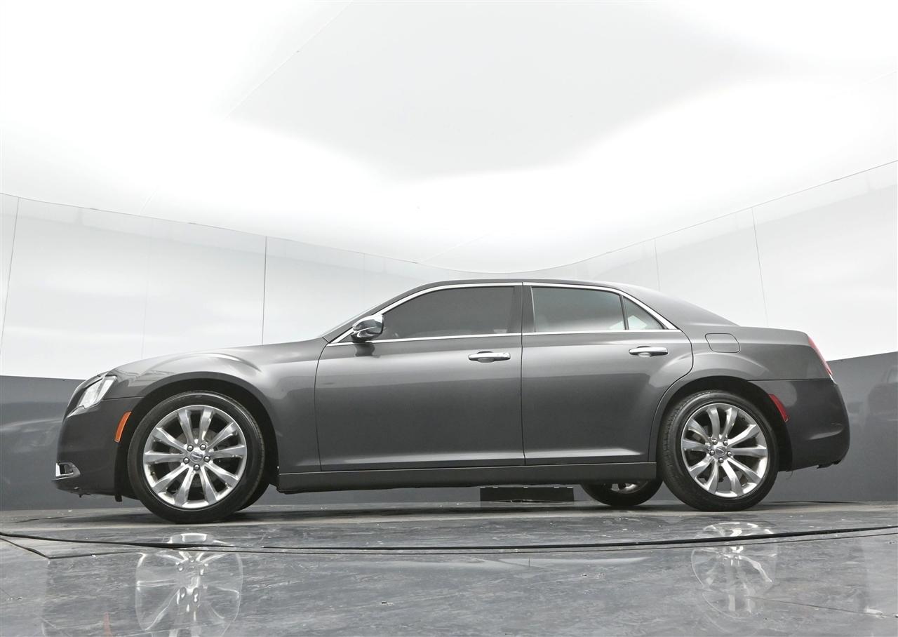 Chrysler 300 Limited RWD 2020