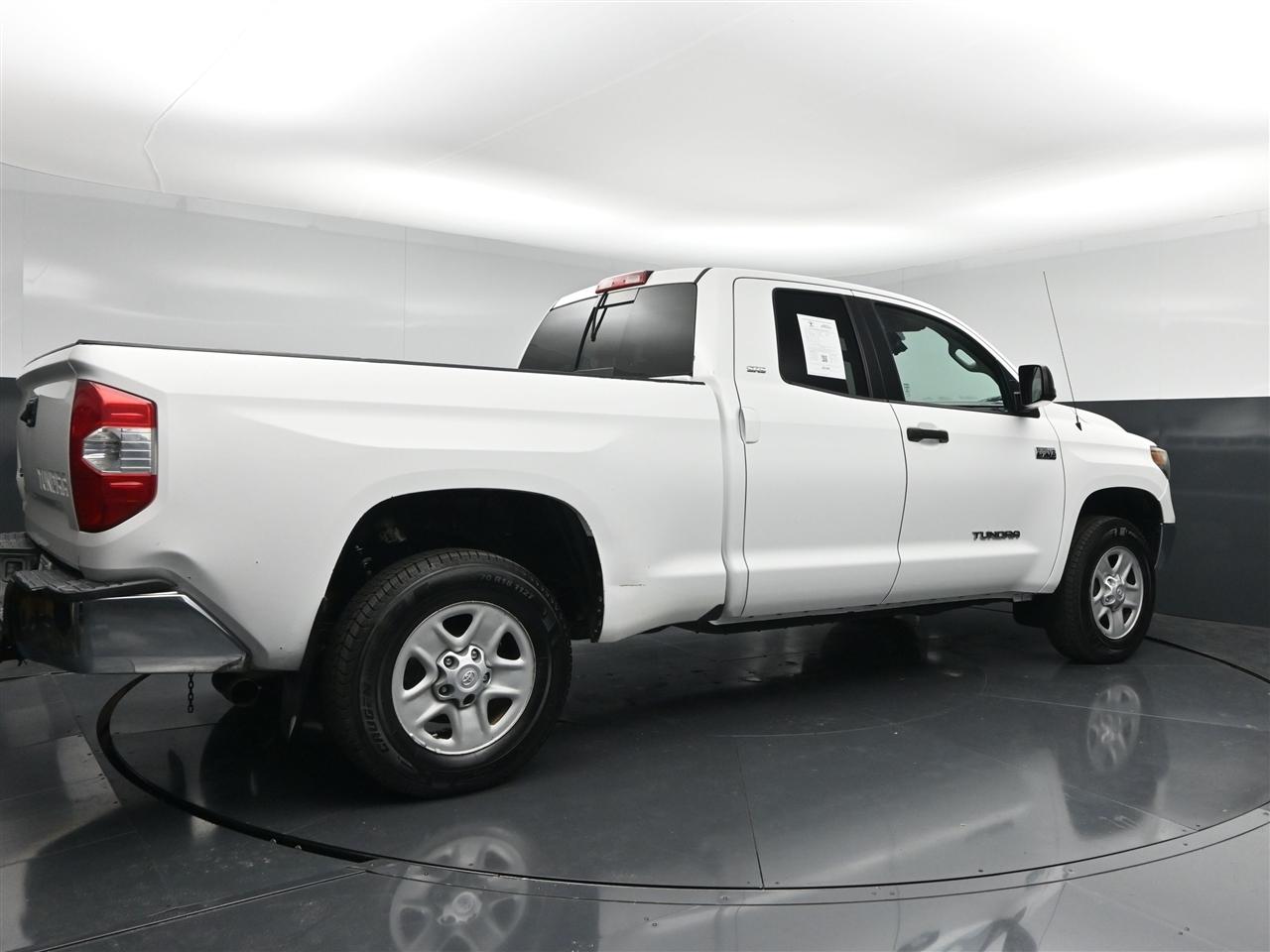 Toyota Tundra SR5 5.7L V8 FFV Double Cab 4WD 2019