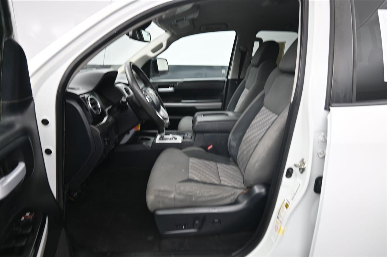 Toyota Tundra SR5 5.7L V8 FFV Double Cab 4WD 2019