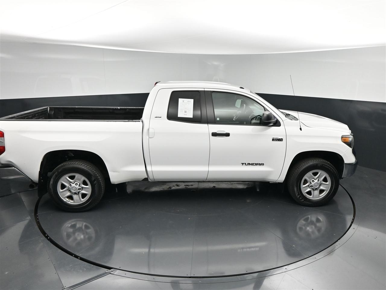 Toyota Tundra SR5 5.7L V8 FFV Double Cab 4WD 2019