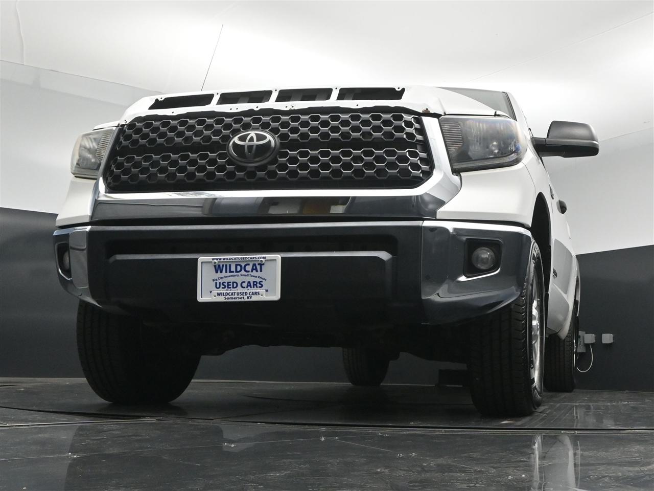 Toyota Tundra SR5 5.7L V8 FFV Double Cab 4WD 2019