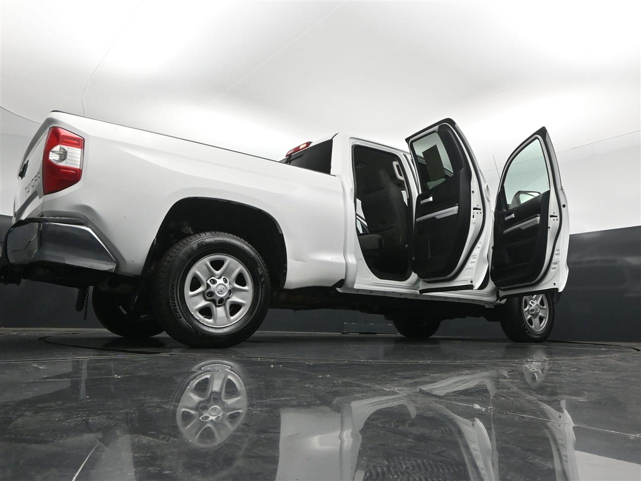 Toyota Tundra SR5 5.7L V8 FFV Double Cab 4WD 2019