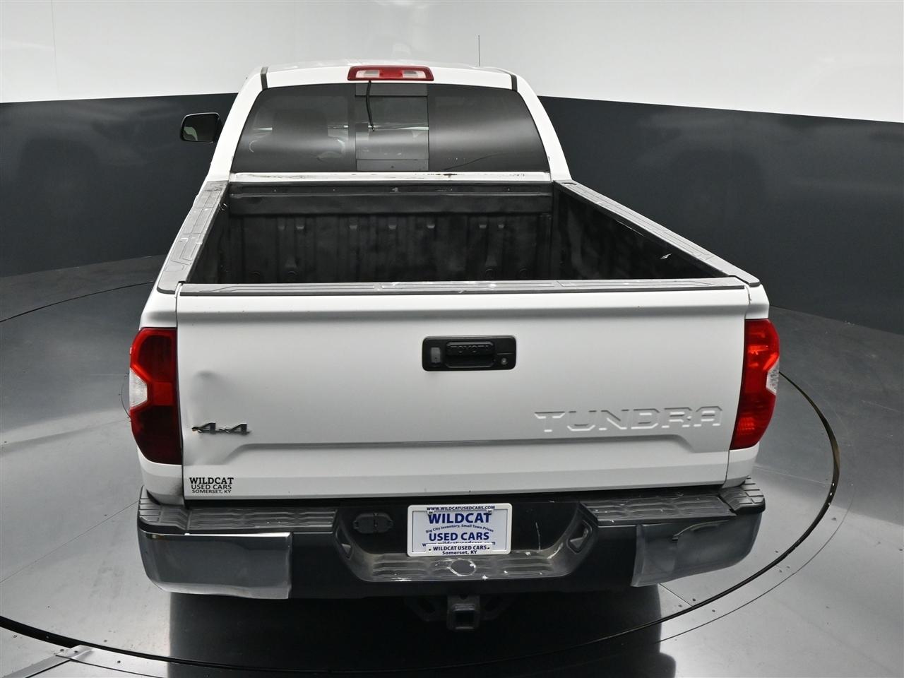 Toyota Tundra SR5 5.7L V8 FFV Double Cab 4WD 2019