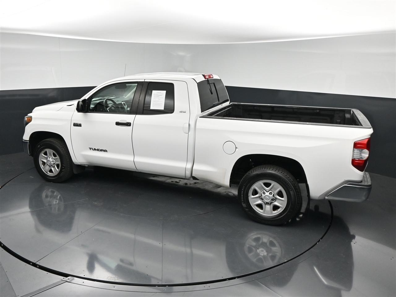 Toyota Tundra SR5 5.7L V8 FFV Double Cab 4WD 2019