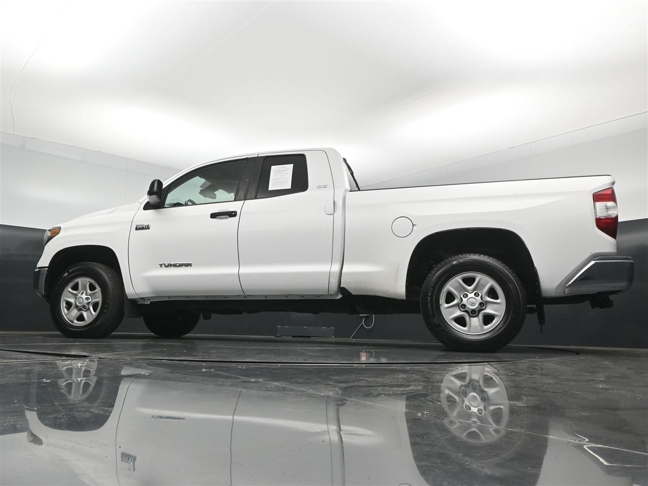 Toyota Tundra SR5 5.7L V8 FFV Double Cab 4WD 2019