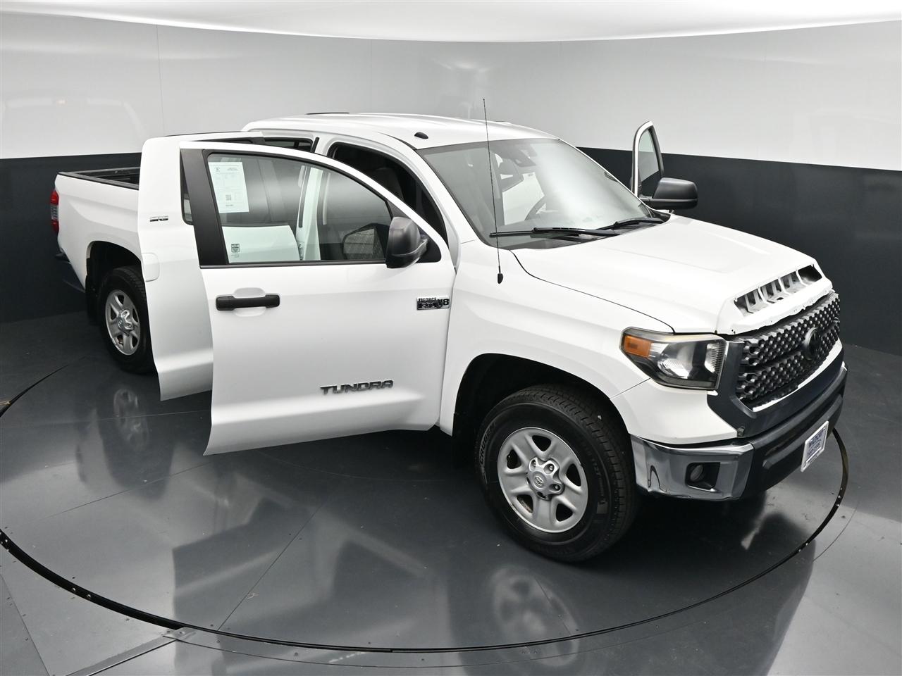 Toyota Tundra SR5 5.7L V8 FFV Double Cab 4WD 2019