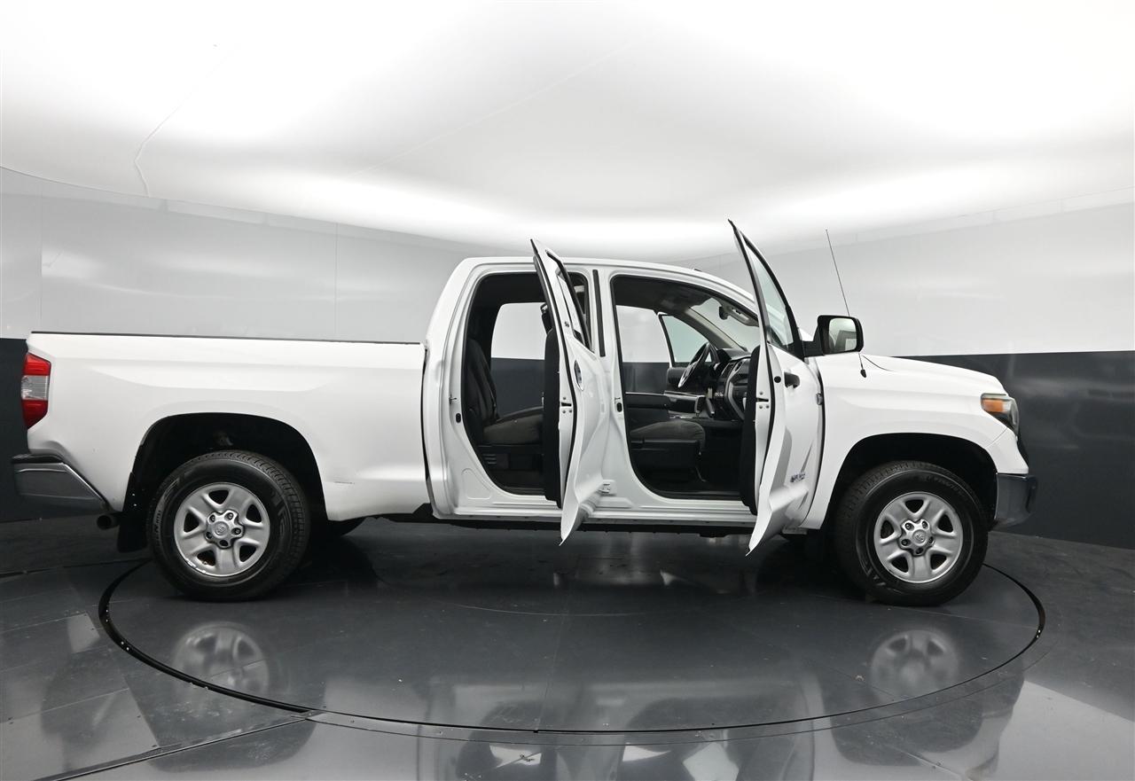 Toyota Tundra SR5 5.7L V8 FFV Double Cab 4WD 2019