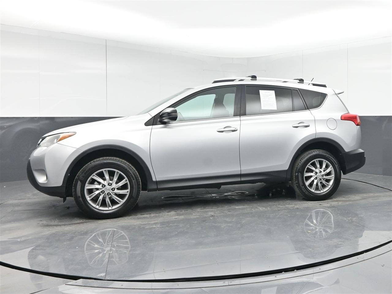 Toyota RAV4 LE AWD 2014
