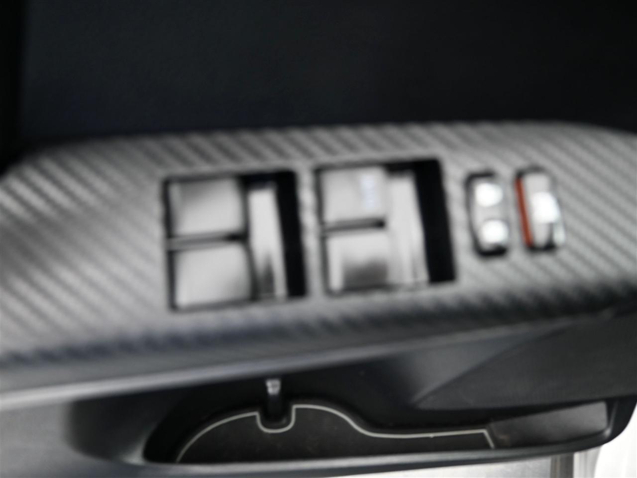 Toyota RAV4 LE AWD 2014