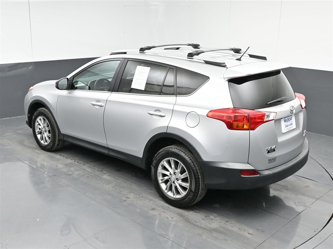 Toyota RAV4 LE AWD 2014