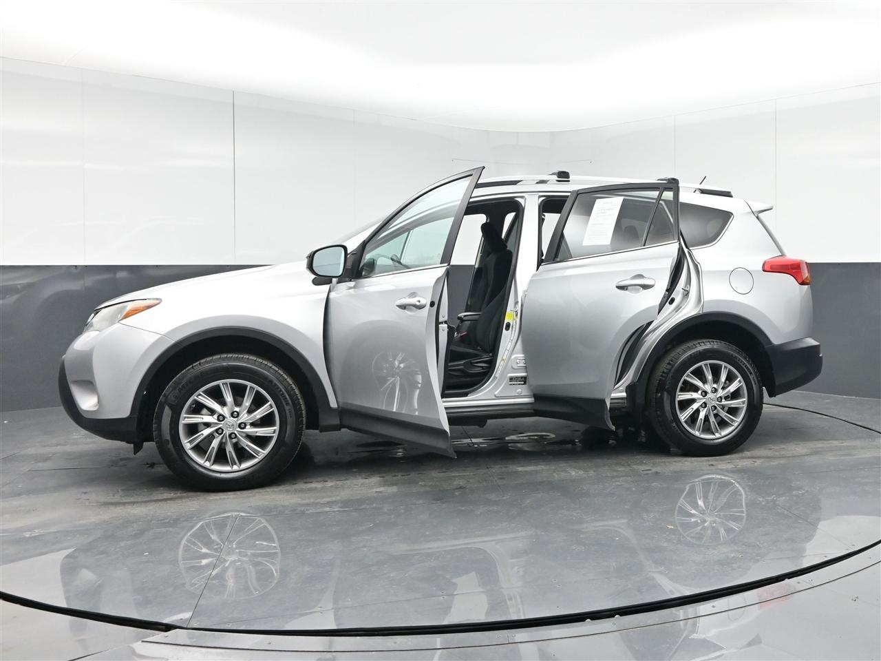 Toyota RAV4 LE AWD 2014
