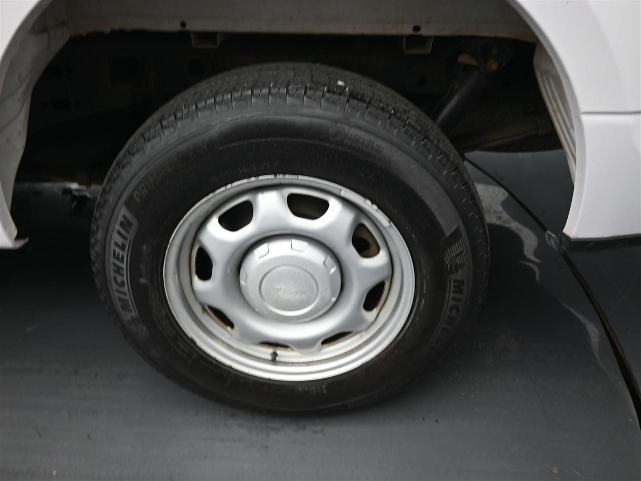 Ford F-150 XL 8-ft. Bed 2WD 2017