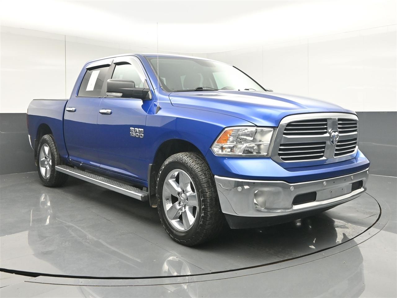 2017 RAM 1500 SLT Crew Cab SWB 4WD