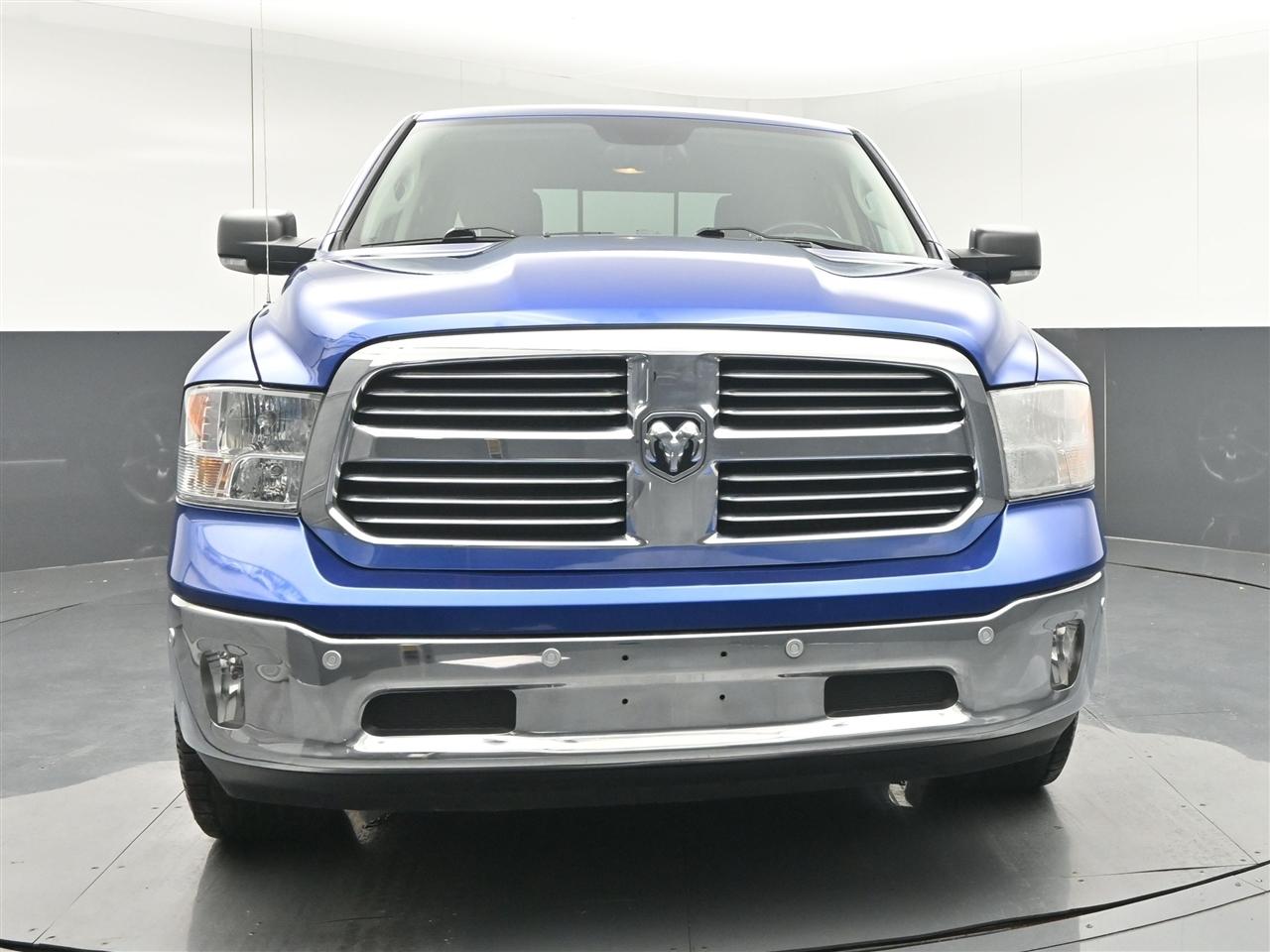 RAM 1500 SLT Crew Cab SWB 4WD 2017