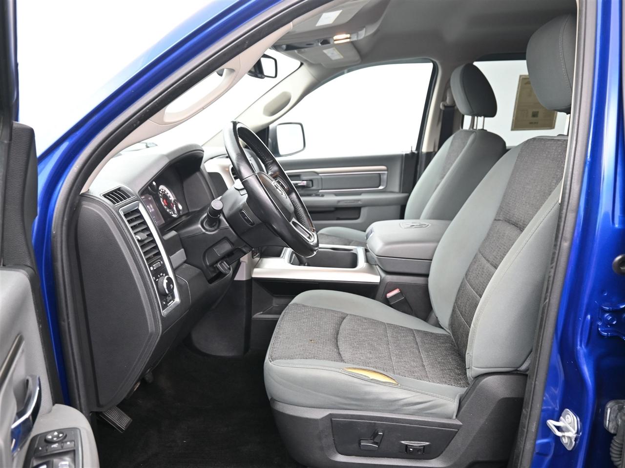 RAM 1500 SLT Crew Cab SWB 4WD 2017