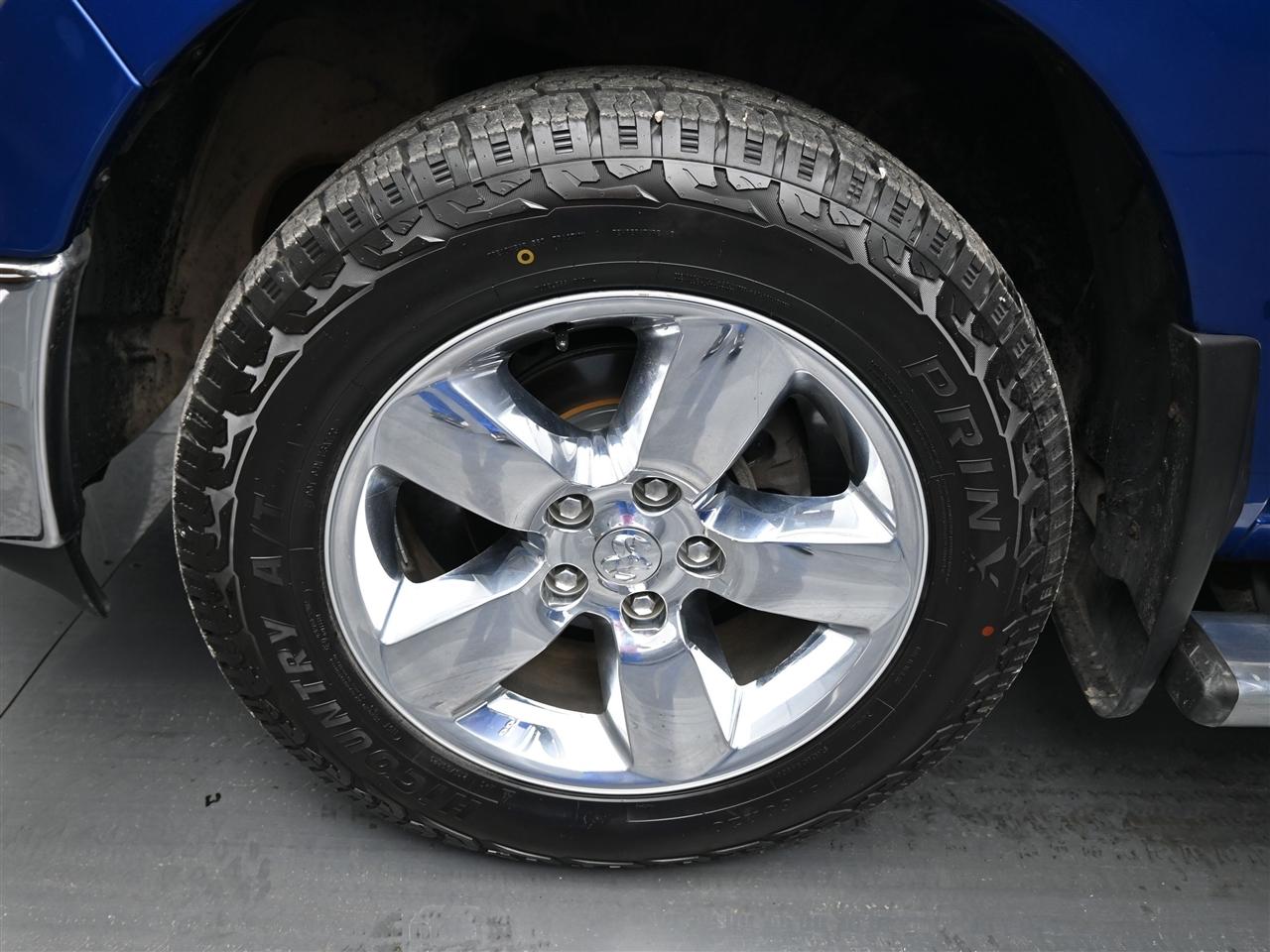 RAM 1500 SLT Crew Cab SWB 4WD 2017