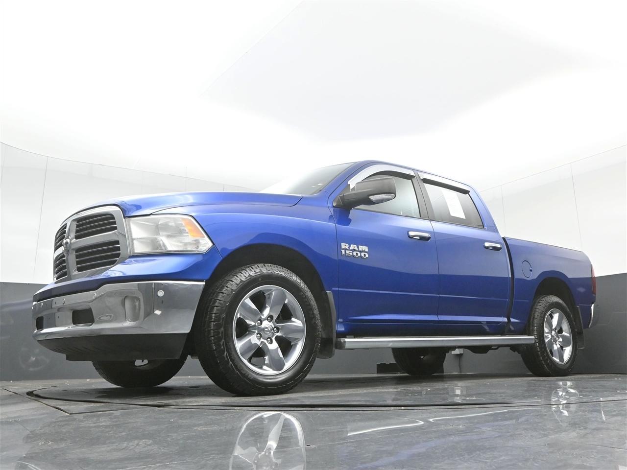 RAM 1500 SLT Crew Cab SWB 4WD 2017