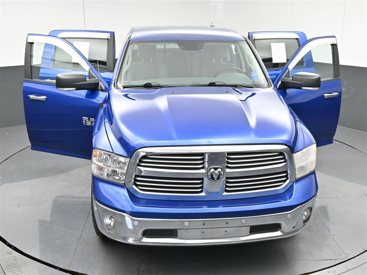 RAM 1500 SLT Crew Cab SWB 4WD 2017