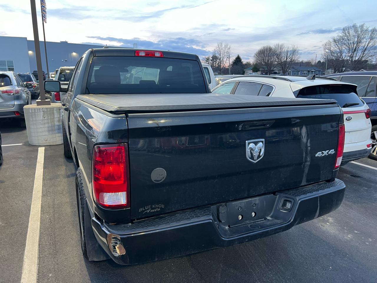 RAM 1500 Tradesman Quad Cab 4WD 2018