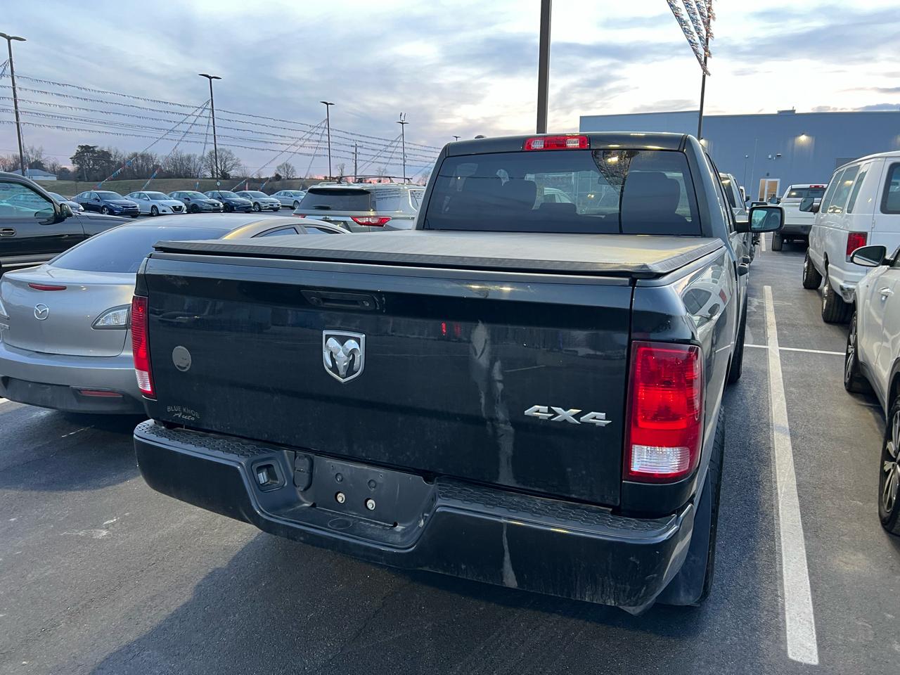 RAM 1500 Tradesman Quad Cab 4WD 2018