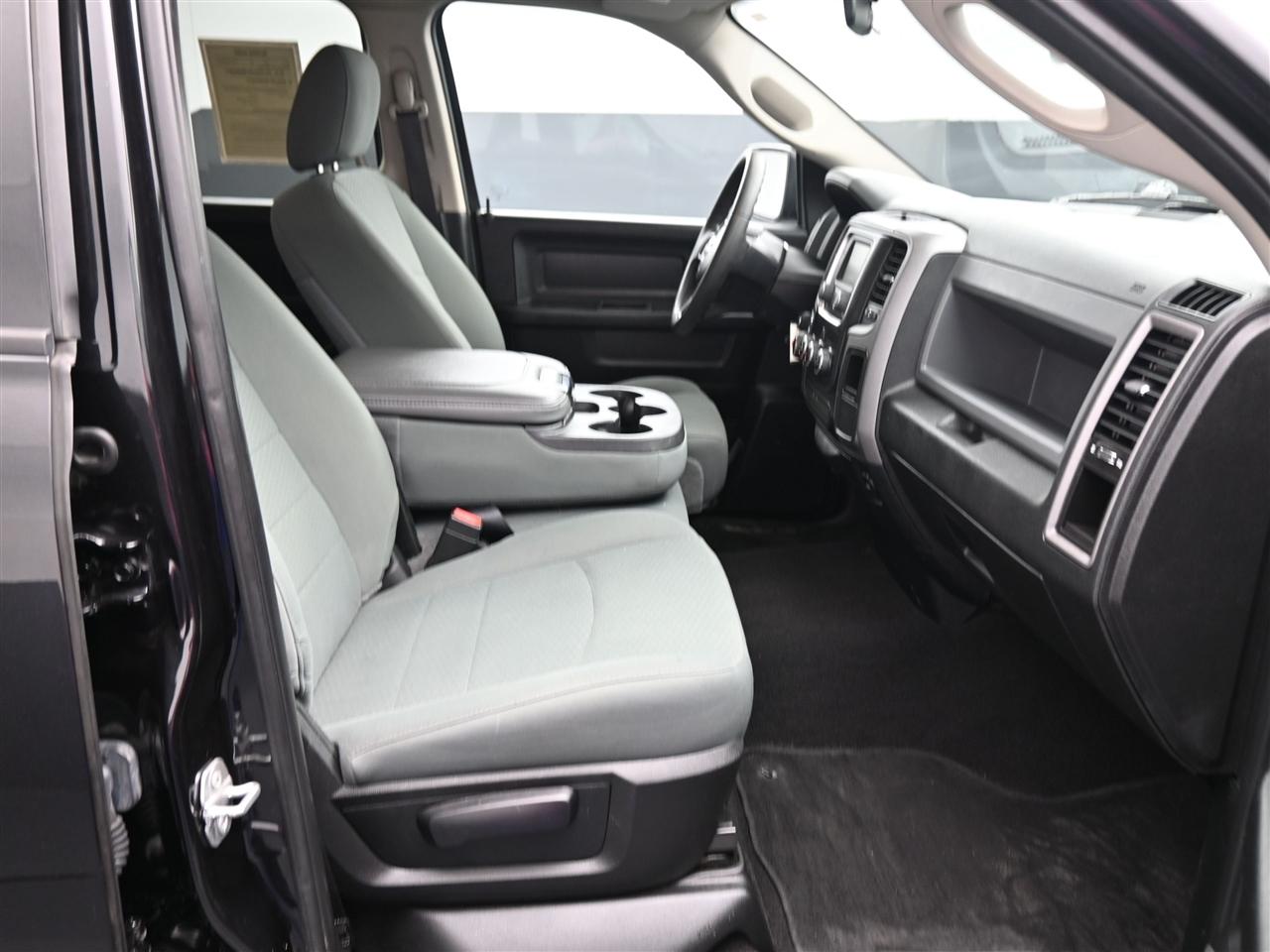 RAM 1500 Tradesman Quad Cab 4WD 2018