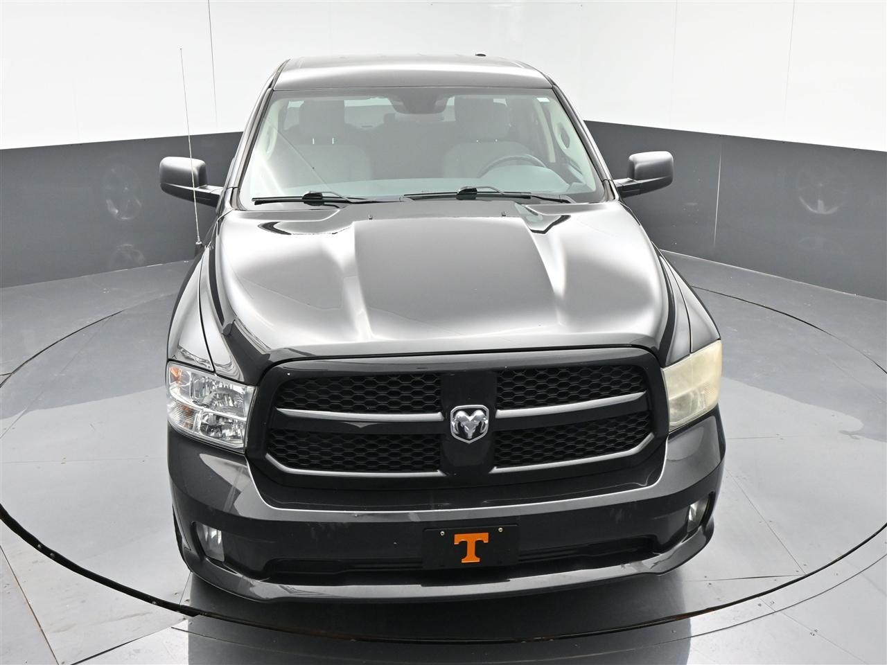 RAM 1500 Tradesman Quad Cab 4WD 2018