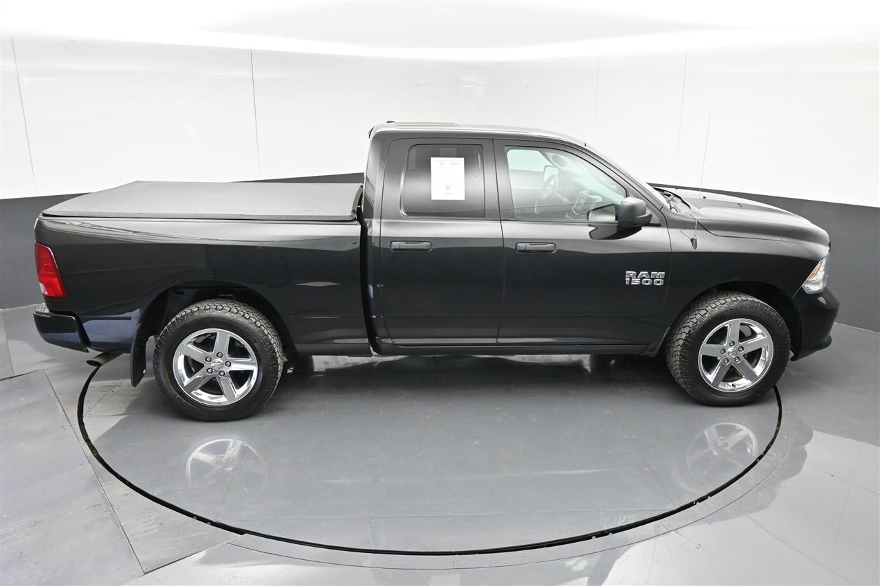 RAM 1500 Tradesman Quad Cab 4WD 2018