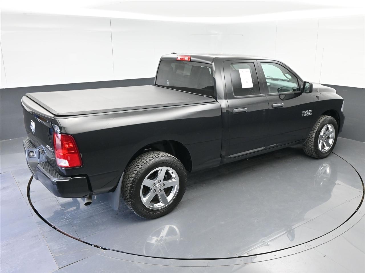 RAM 1500 Tradesman Quad Cab 4WD 2018