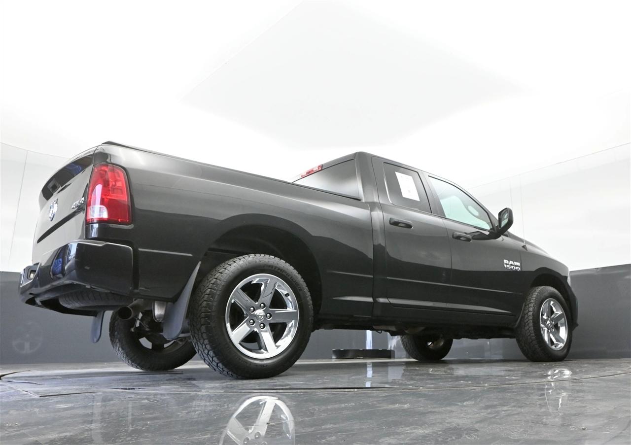 RAM 1500 Tradesman Quad Cab 4WD 2018