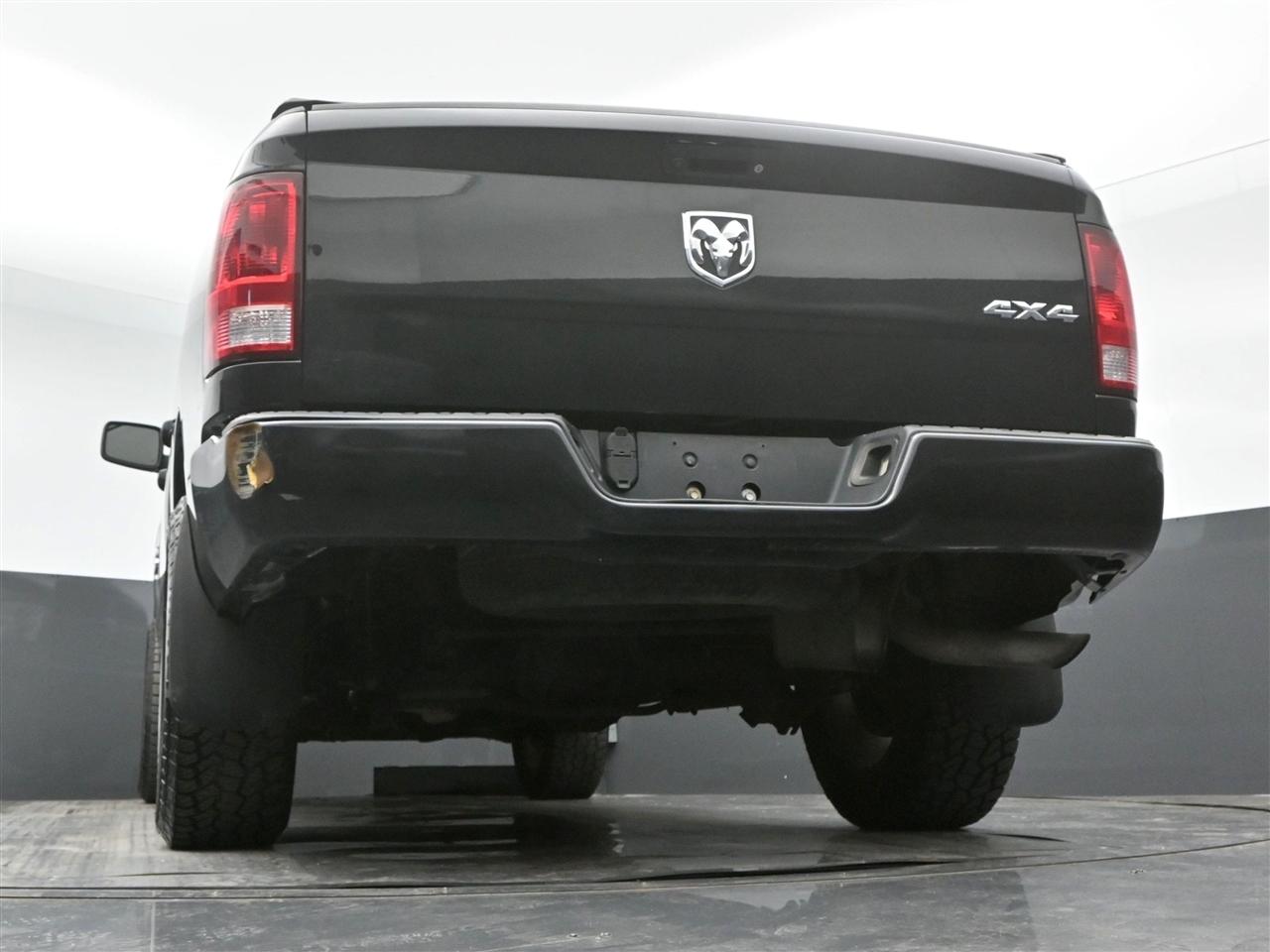 RAM 1500 Tradesman Quad Cab 4WD 2018