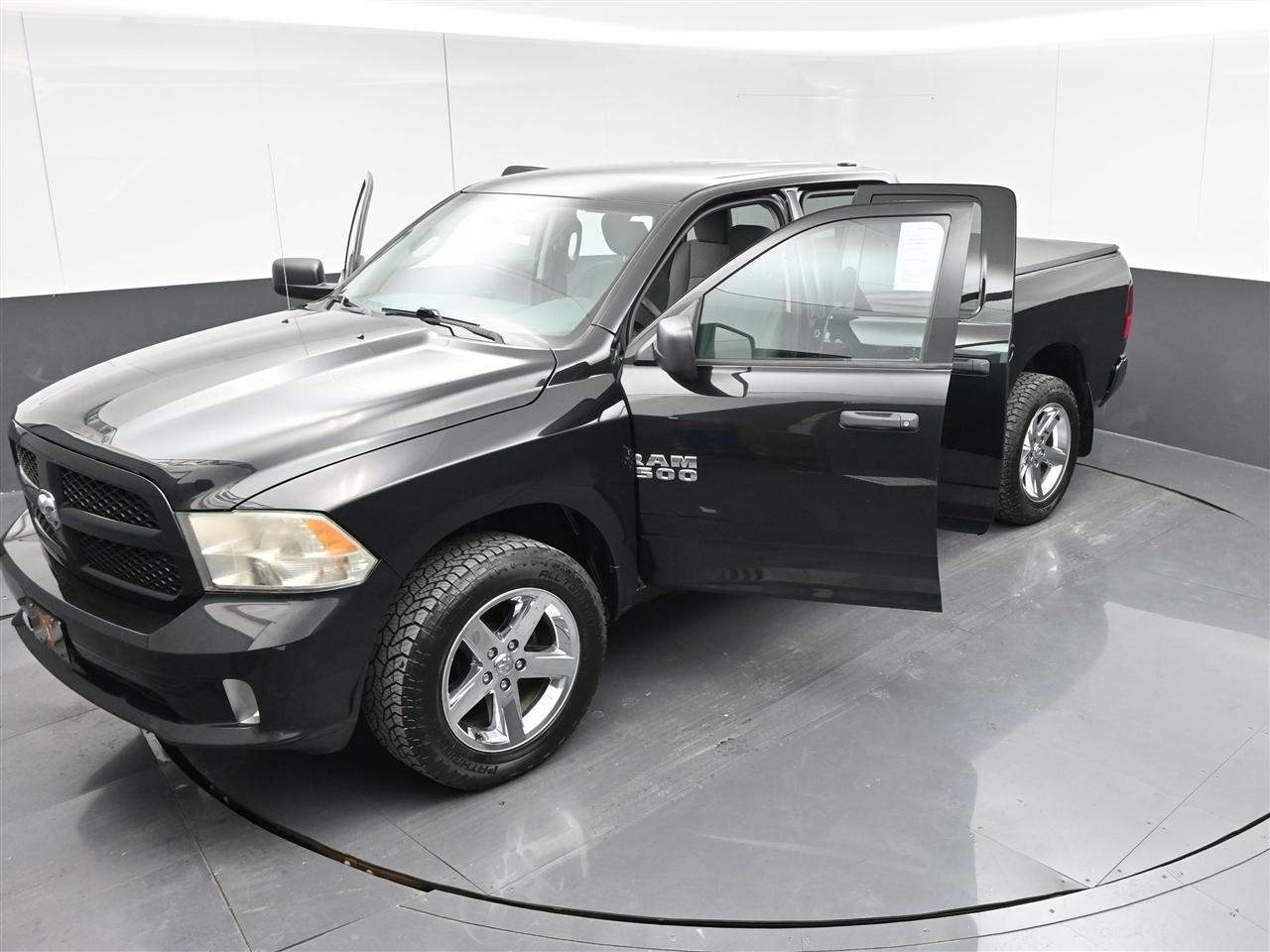 RAM 1500 Tradesman Quad Cab 4WD 2018